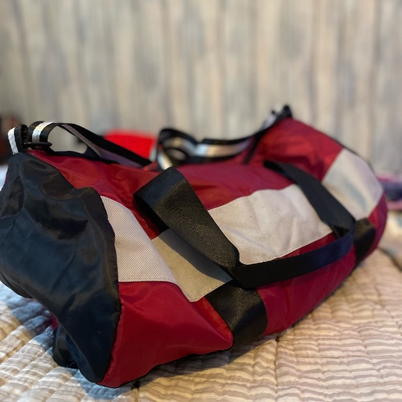 PINK Victoria's Secret Burgundy and Black Duffel Bag - Picture 3 of 6